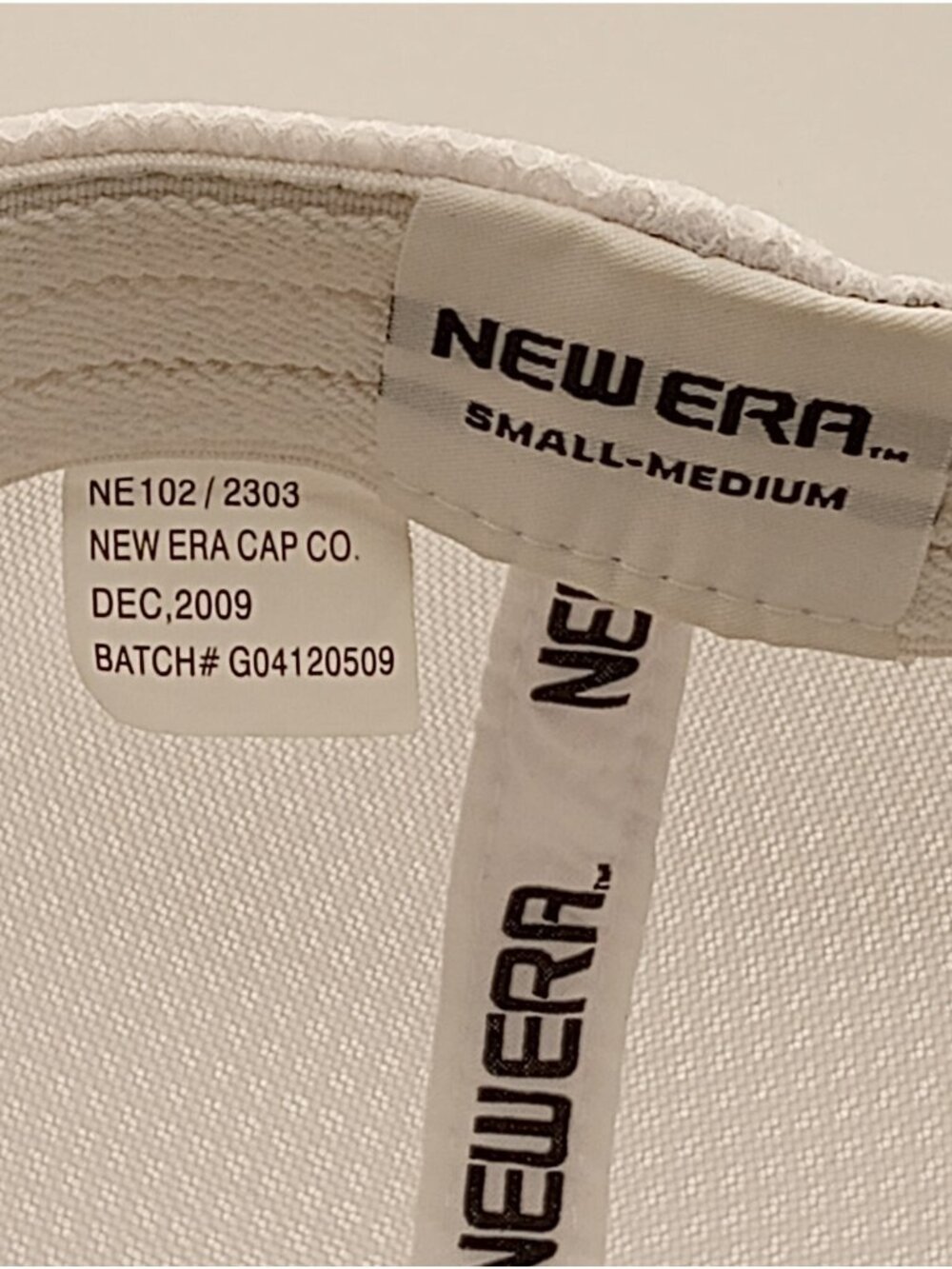 New Era Size S/M MBO5 Sports bar Hat Cap Black & White fitted Truckers cap S/M - Picture 10 of 11